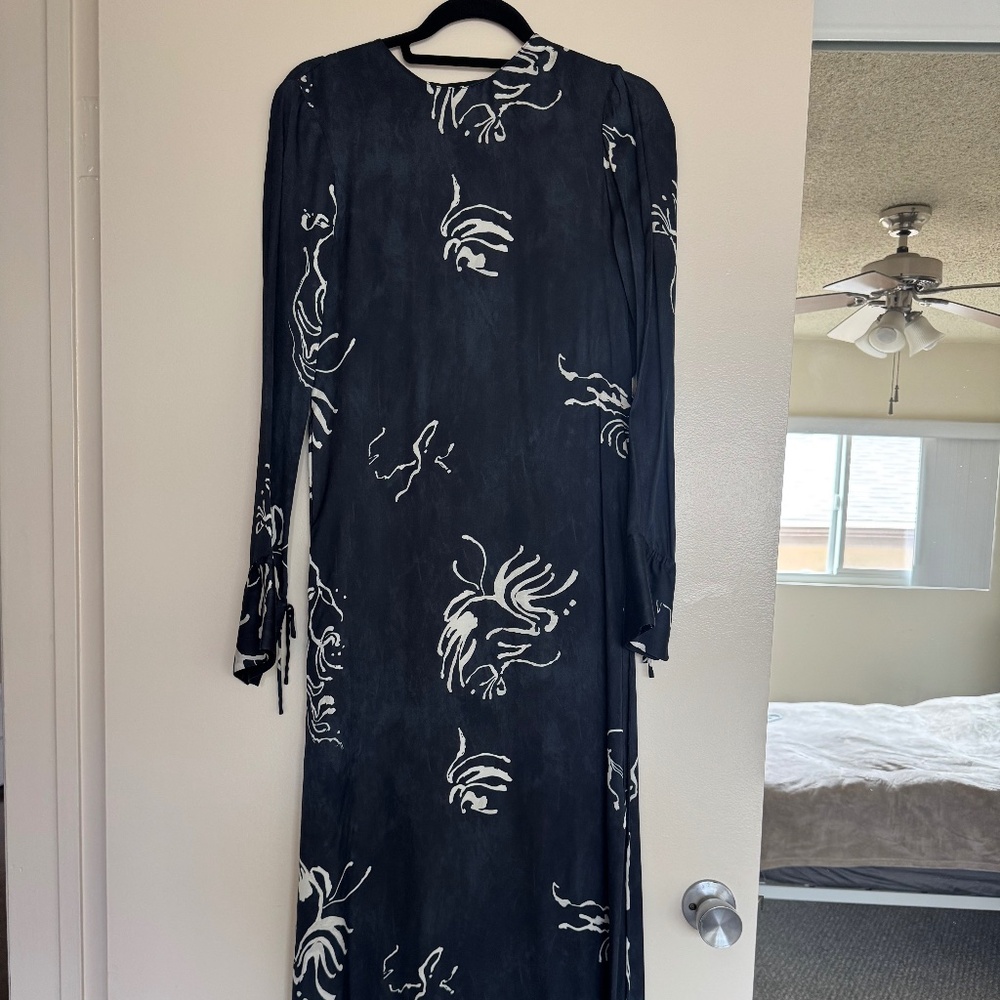 Zara maxi dress thin material